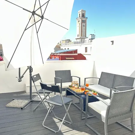 Lilacs And Lemonade Apartment *